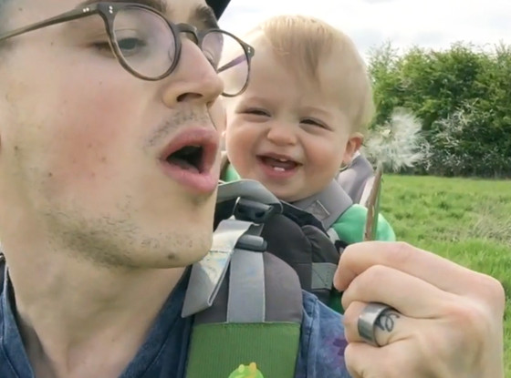 Buzz and the Dandelion Buzz and the Dandelion